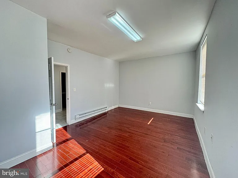 3739 Lancaster Ave #2F — Photo 4