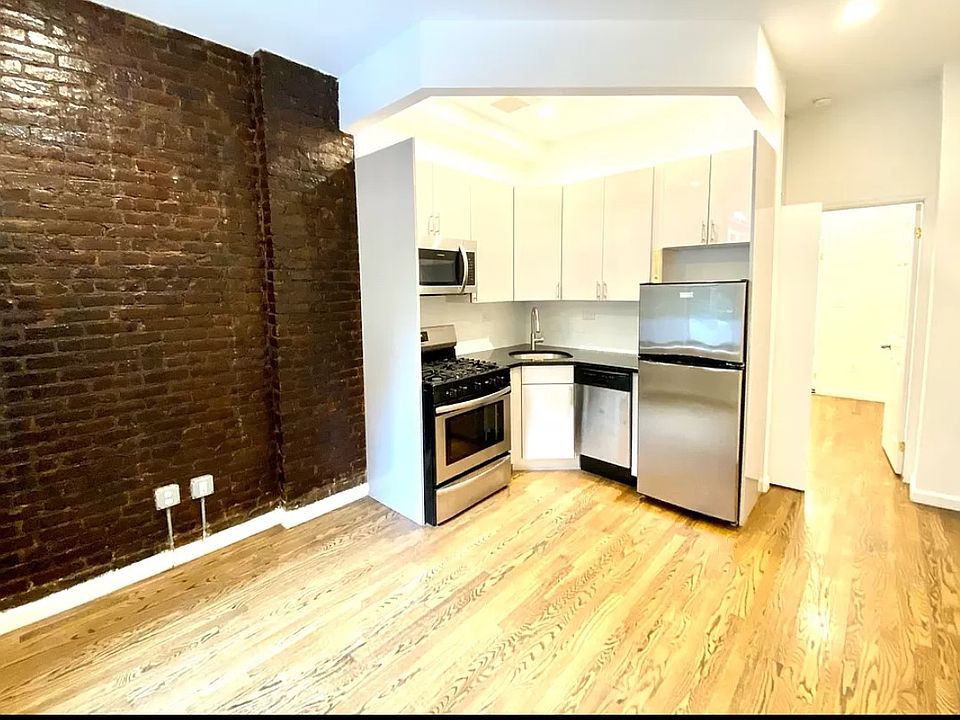 1st image of 247 E 39th St APT 1A