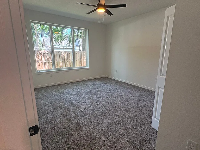 3138 Indianola Ave #104 — Photo 9