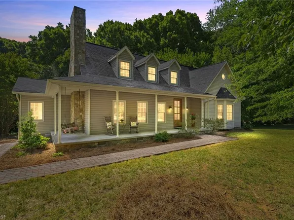 6628 Alley Rd #A, Summerfield, NC 27358