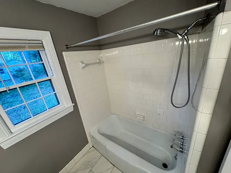 3020 Berkley Dr — Photo 11
