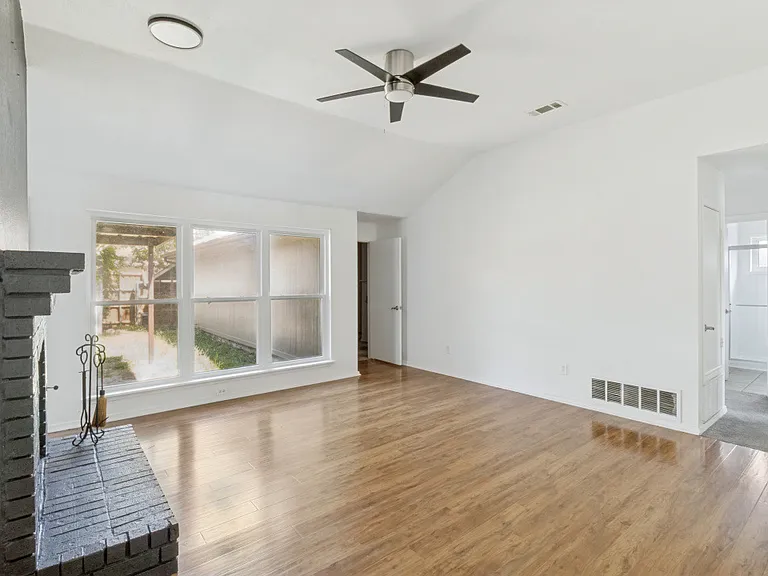 2218 Fuqua Rd — Photo 9