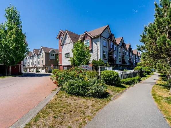 9405 121st St #5, Surrey, BC V3V 0A9