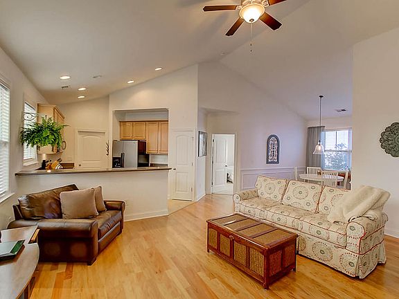 5th image of 5170 Celtic Dr