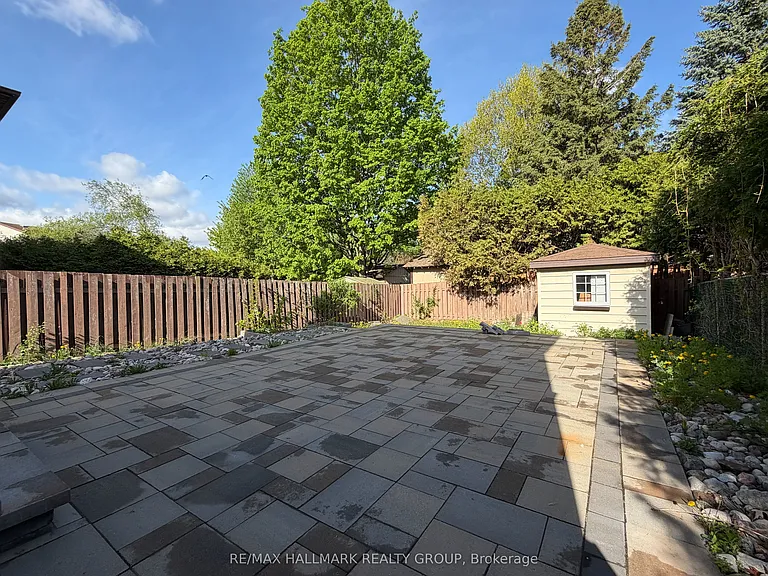 13 Raftus Sq — Photo 17