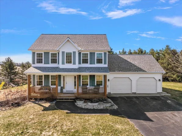 12880 Jordan Meadows Ct NE, Lowell, MI 49331