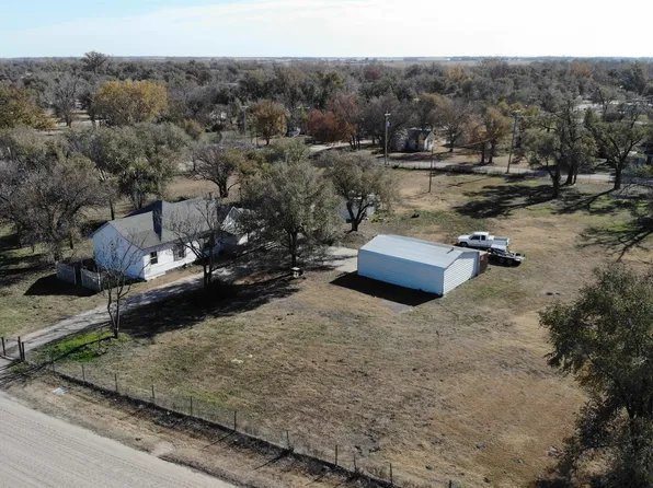 1107 5th St, Great Bend, KS 67530
