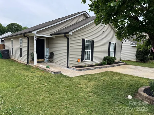 5804 Fairchase Ave, Charlotte, NC 28269
