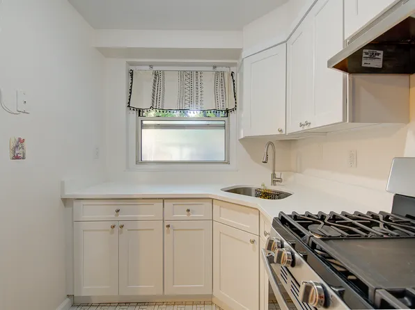 35-51 85th Street image 11 of 19