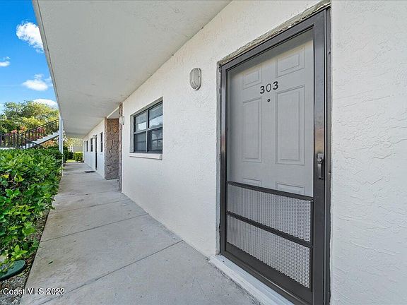 5th image of 200 Saint Lucie Ln APT 303