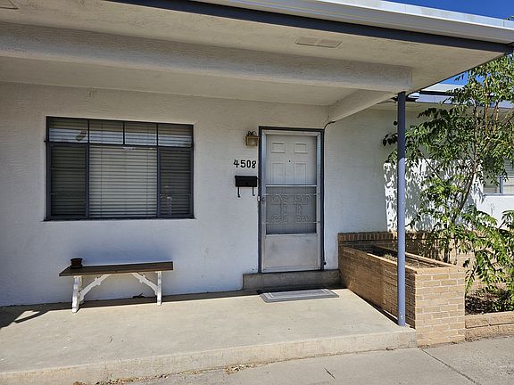 entrance to apartment