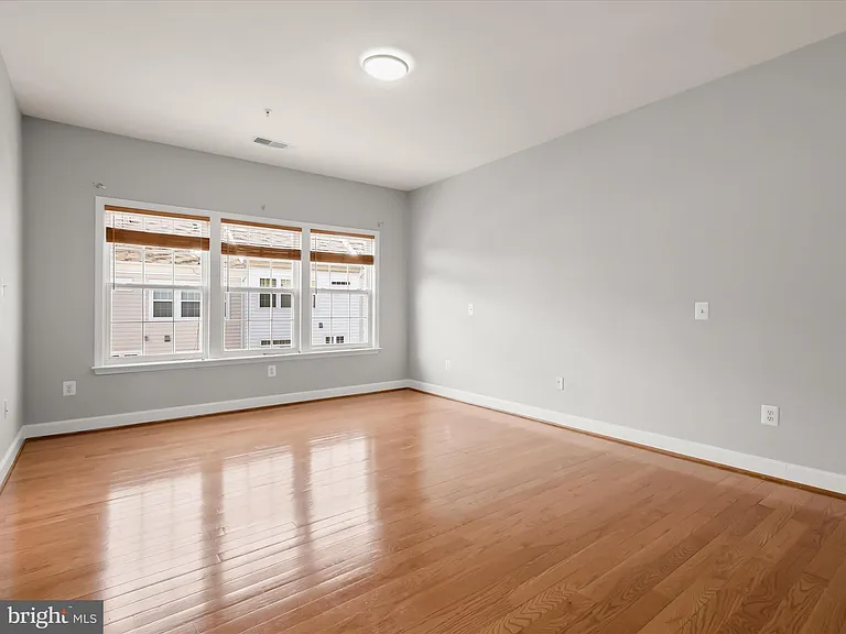563 Pelican Ave — Photo 23