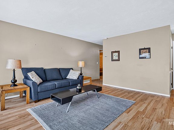 5th image of 1005 N 9th St APT 7