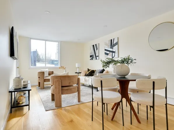 321 Harvard St APT 307, Cambridge, MA 02139