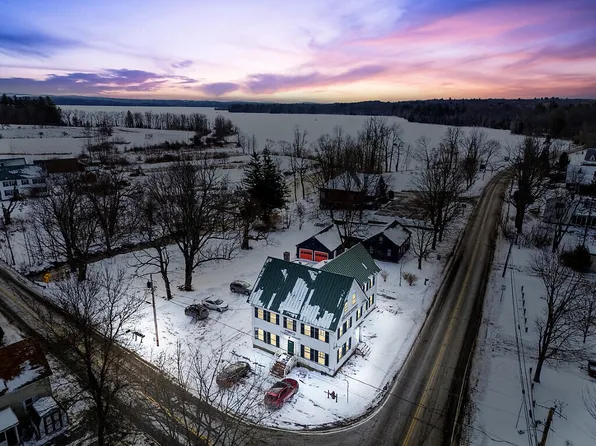 335 Main Street, Vassalboro, ME 04989