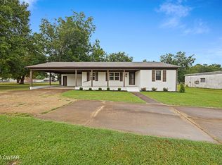 566 Bolivar Hwy, Jackson, TN 38301