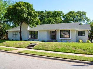 3300 Browning Ct, Fort Worth, TX 76111