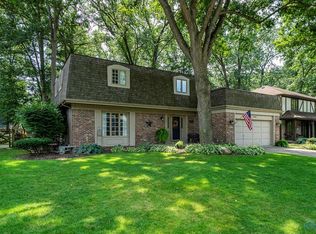 7029 Leicester Rd, Toledo, OH 43617