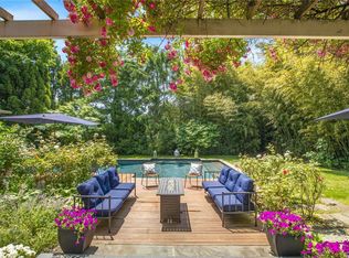 38 New Jersey Ave, Bellport, NY 11713