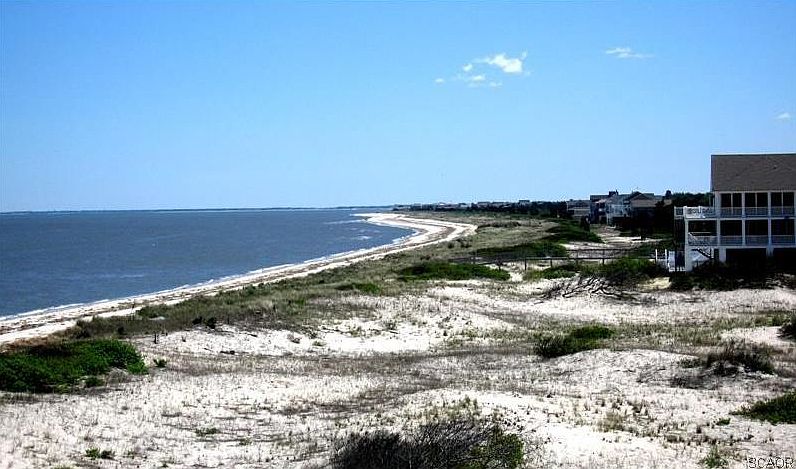 1st image of 2122 N Bay Shore Dr