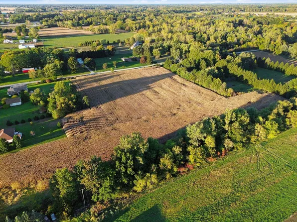 W Erie Rd, Ottawa Lake, MI 49267