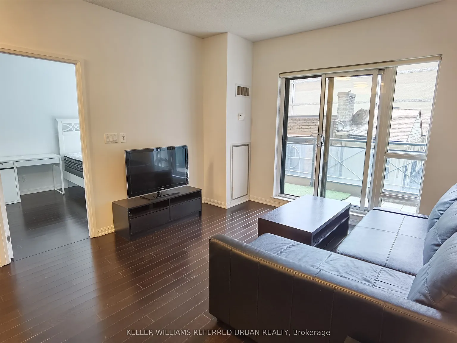 1 bed, $2,390 — Photo 4