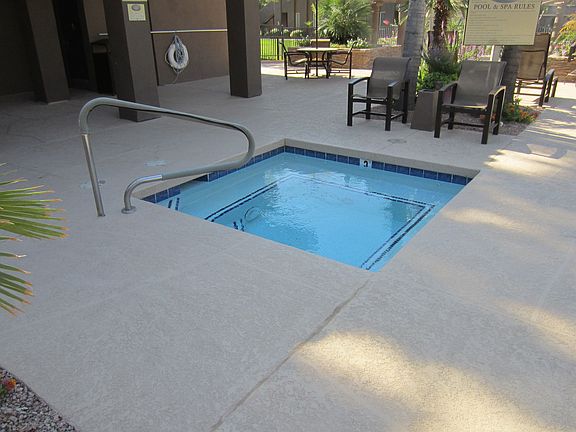 Hot tub