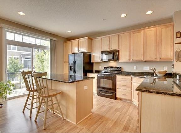 3rd image of 11310 Sandcastle Dr