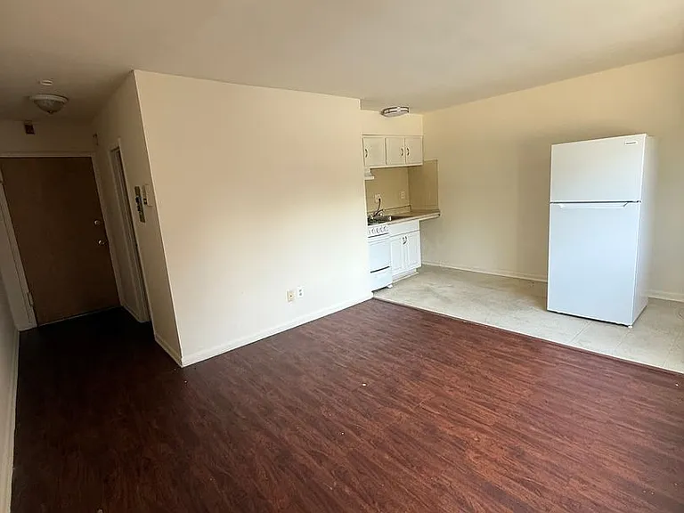 Treeview Residences — Photo 4
