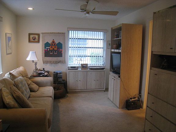 3rd image of 13725 Flora Pl APT A