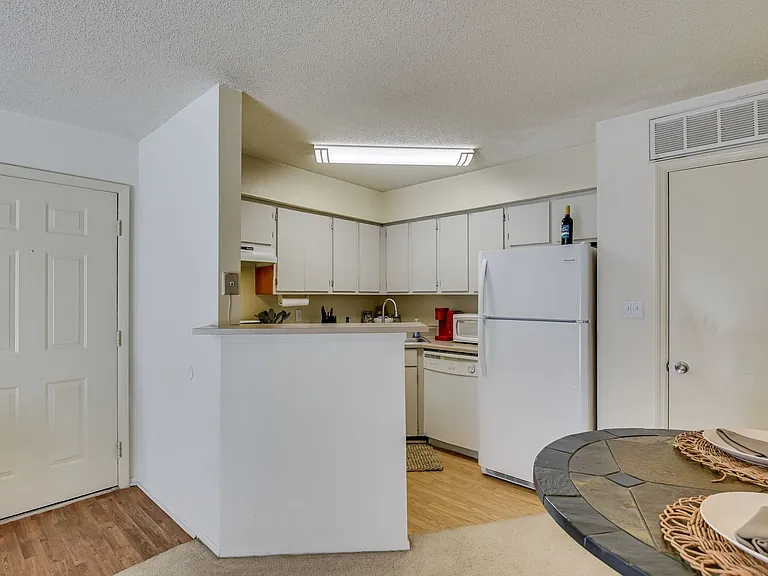 Champions Pines Apartments — Photo 42