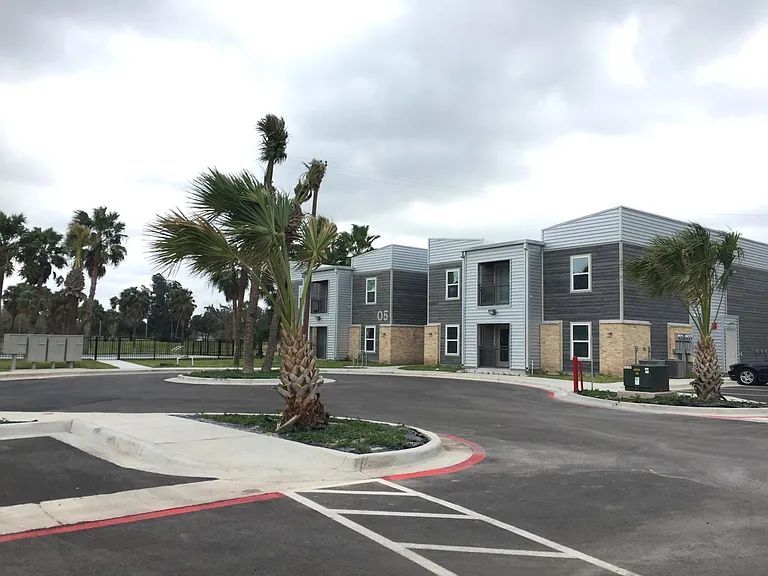 2 BED BUILDING
