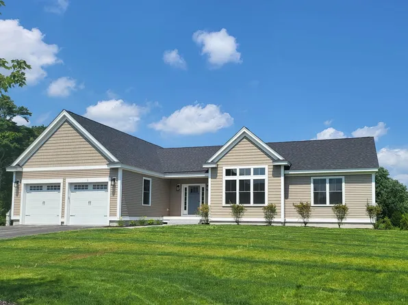 2 Mockingbird Lane, Kennebunk, ME 04043