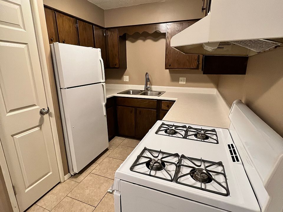 1st image of 7300 Van Dorn St #23