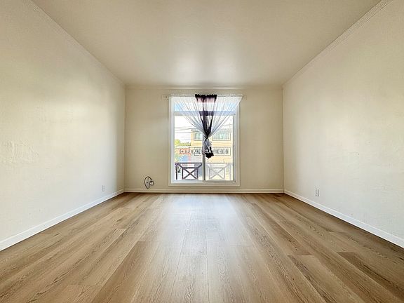 4th image of 3215 Balboa St