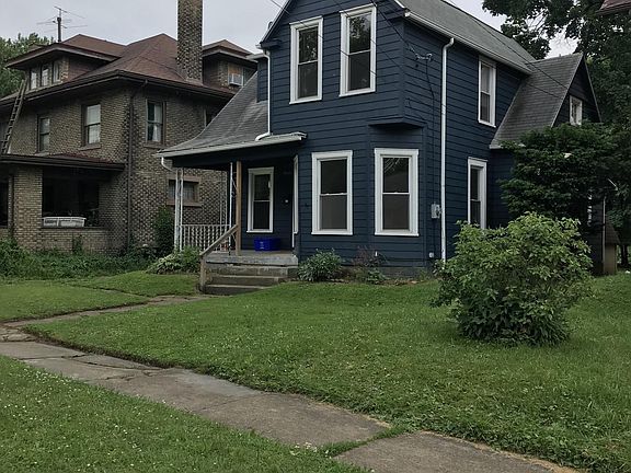 2nd image of 330 15th St NW