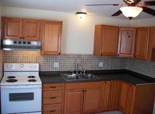 1412 Spring St APT 3, Syracuse, NY 13208