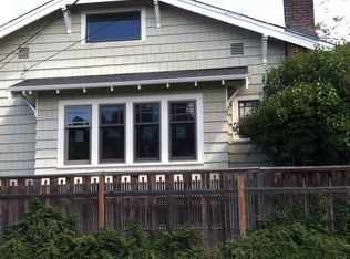 7003 Brooklyn Ave NE, Seattle, WA 98115