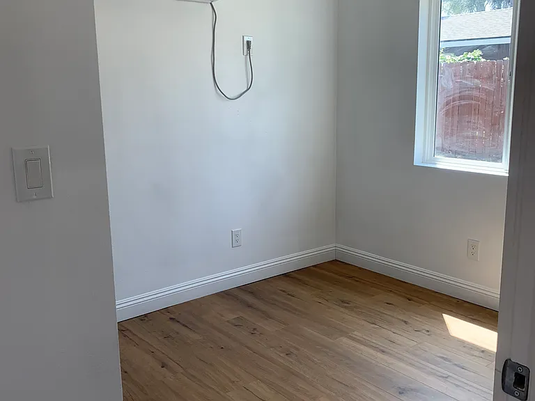 Pomering Rd — Photo 8