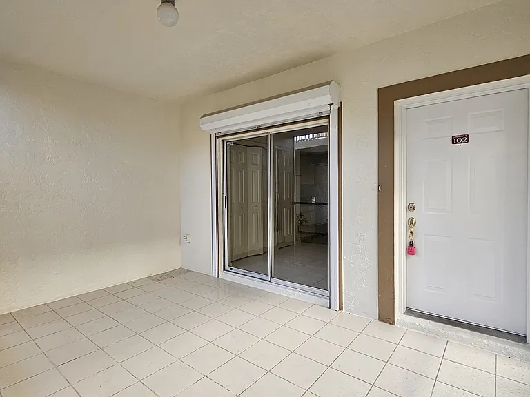 6025 Chardonnay Ln #1-102 — Photo 3