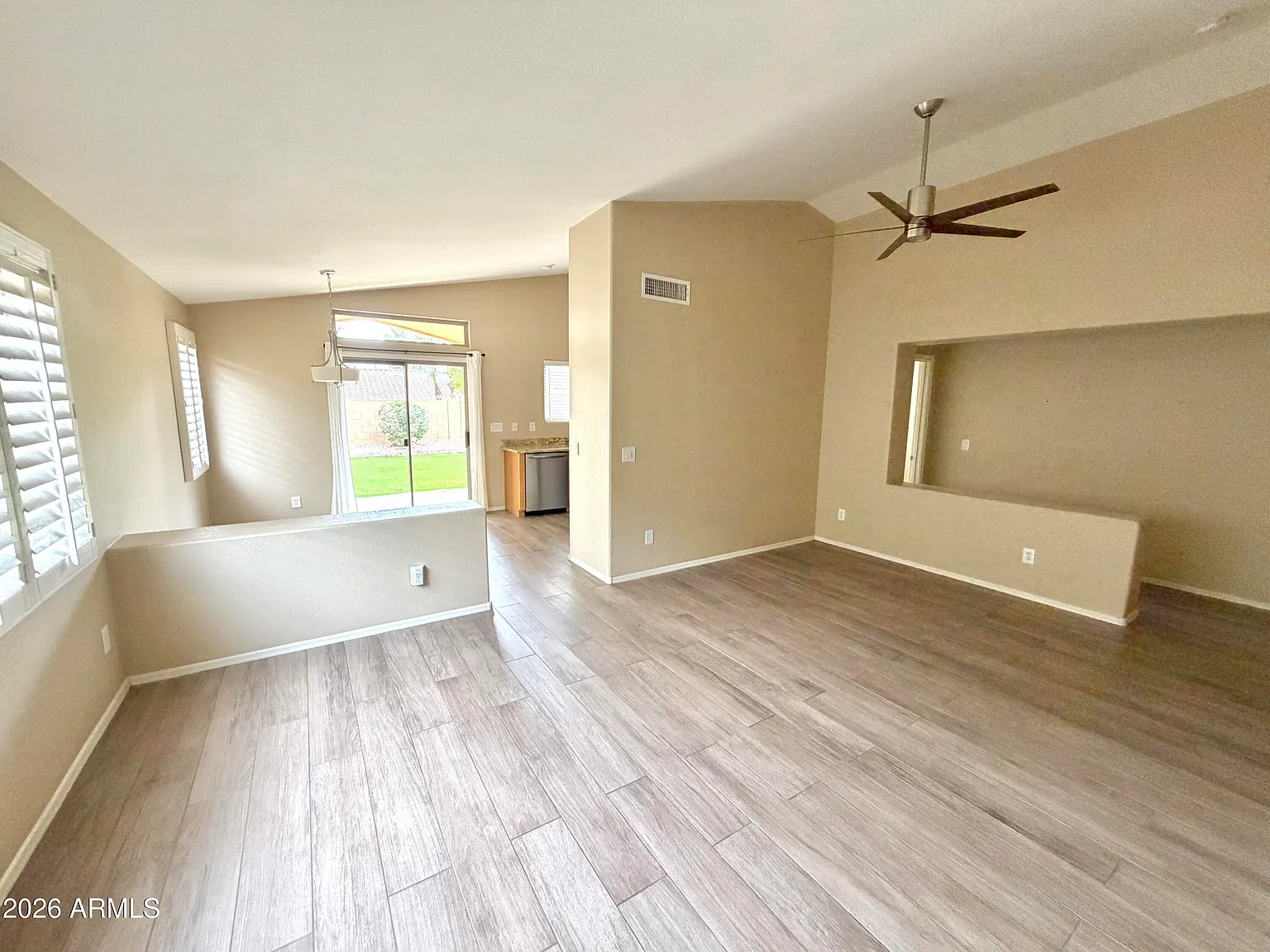 3 bed, 2.0 bath, 1169 sqft, $2,450 — Photo 2