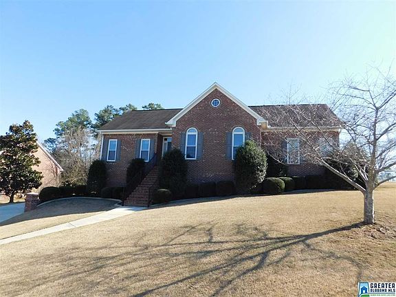 3rd image of 105 N Village Dr