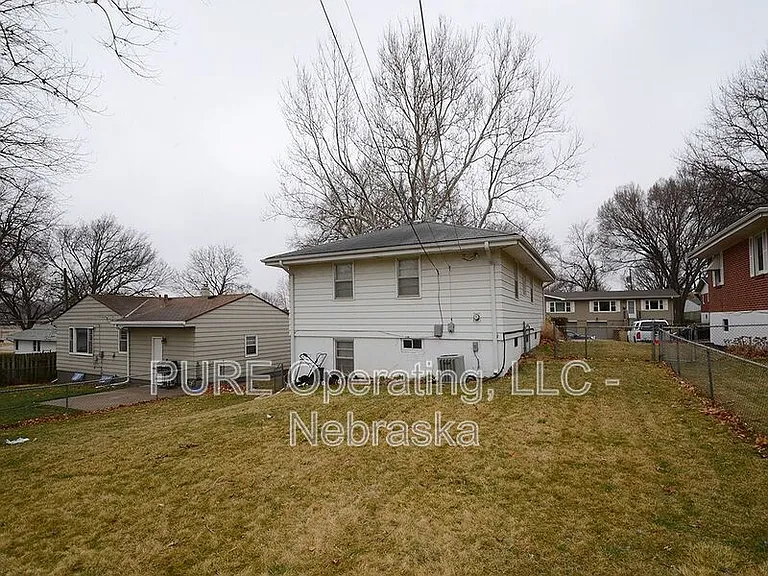 3333 S 82nd St — Photo 26