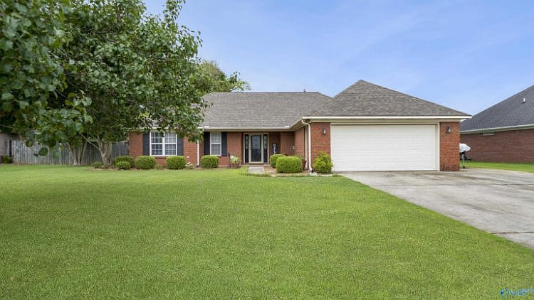 1st image of 17 Walter Ln