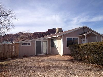 Home & Guest House on 2 1/2 Acres