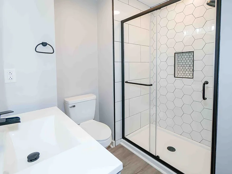 6901 Wyndbend Ln — Photo 26