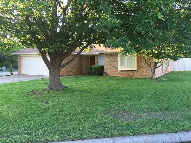 1st image of 4219 Green Acres Cir