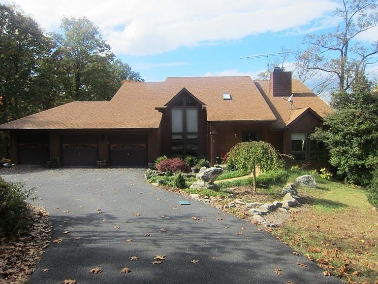 1st image of 85 Wakefield Dr