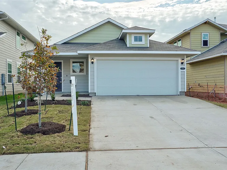 171 White Dunes Dr — Photo 3