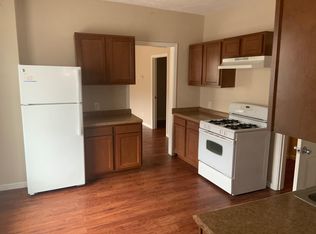672 Leonard St NW #A, Grand Rapids, MI 49504